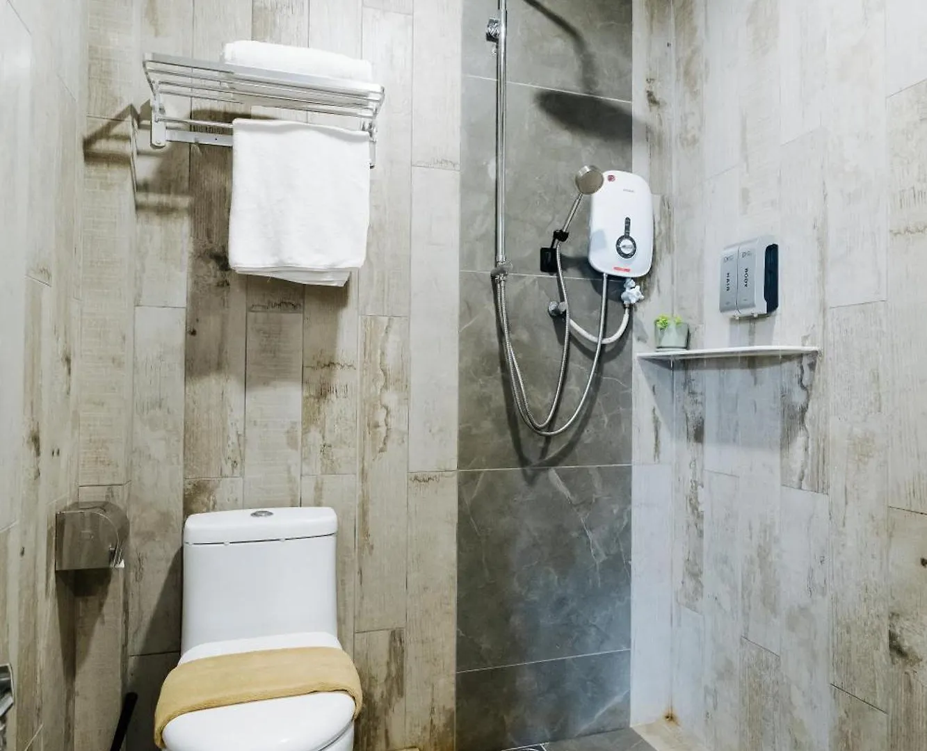 Wang's BnB 4 Bedrooms Villa George Town 0*,